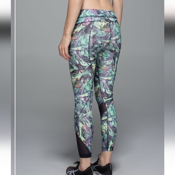 Lululemon Inspire Tight Luxtreme (Mesh) Multi color size 4 - Picture 2 of 11